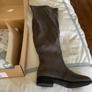 Journee Collection “Mount” grey boots NIB